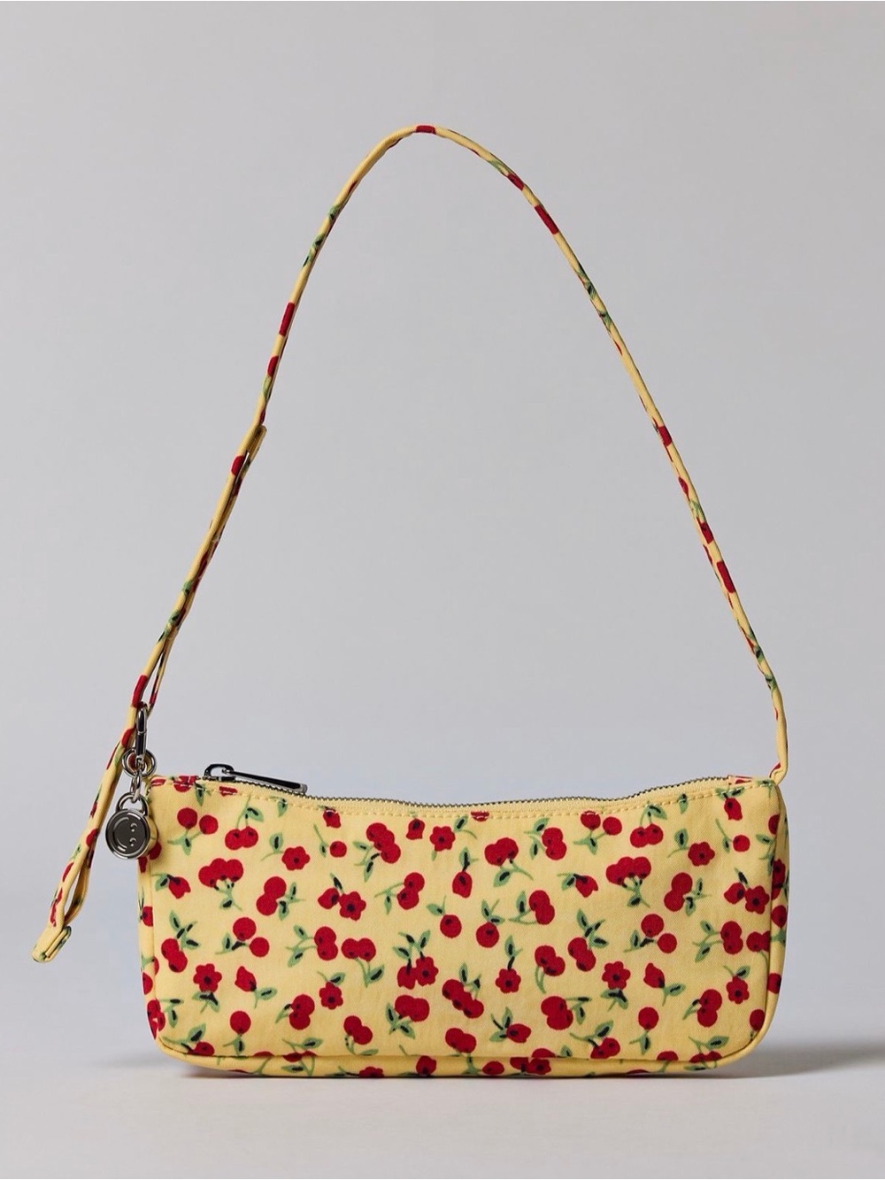 BAGGU Urban Outfitters Exclusive: Nylon Pochette “Cherry Land”🍒